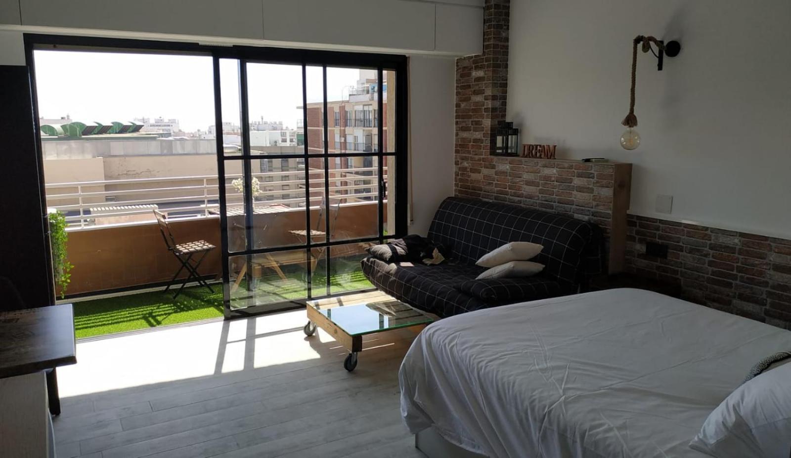 Estudiotel 95 Centro Alicante Dış mekan fotoğraf