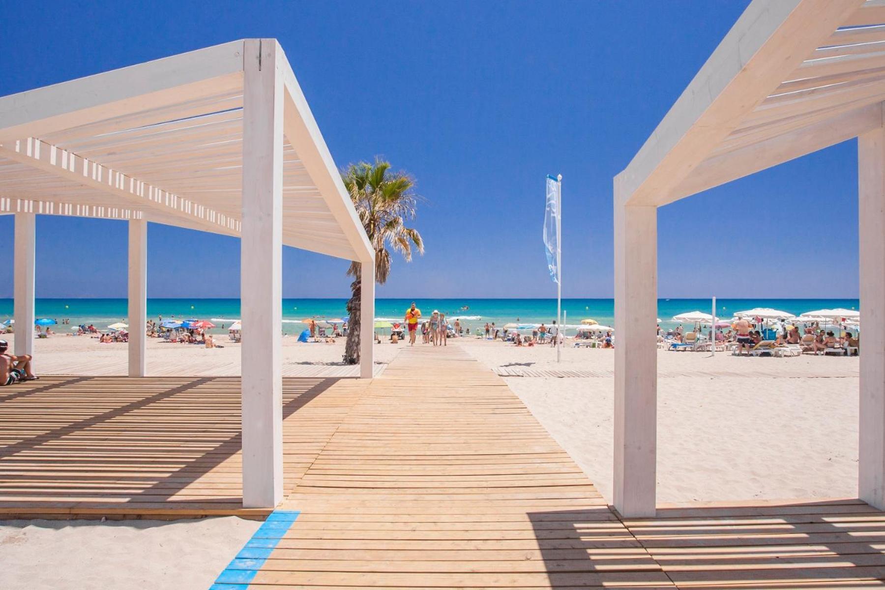 Estudiotel 95 Centro Alicante Dış mekan fotoğraf