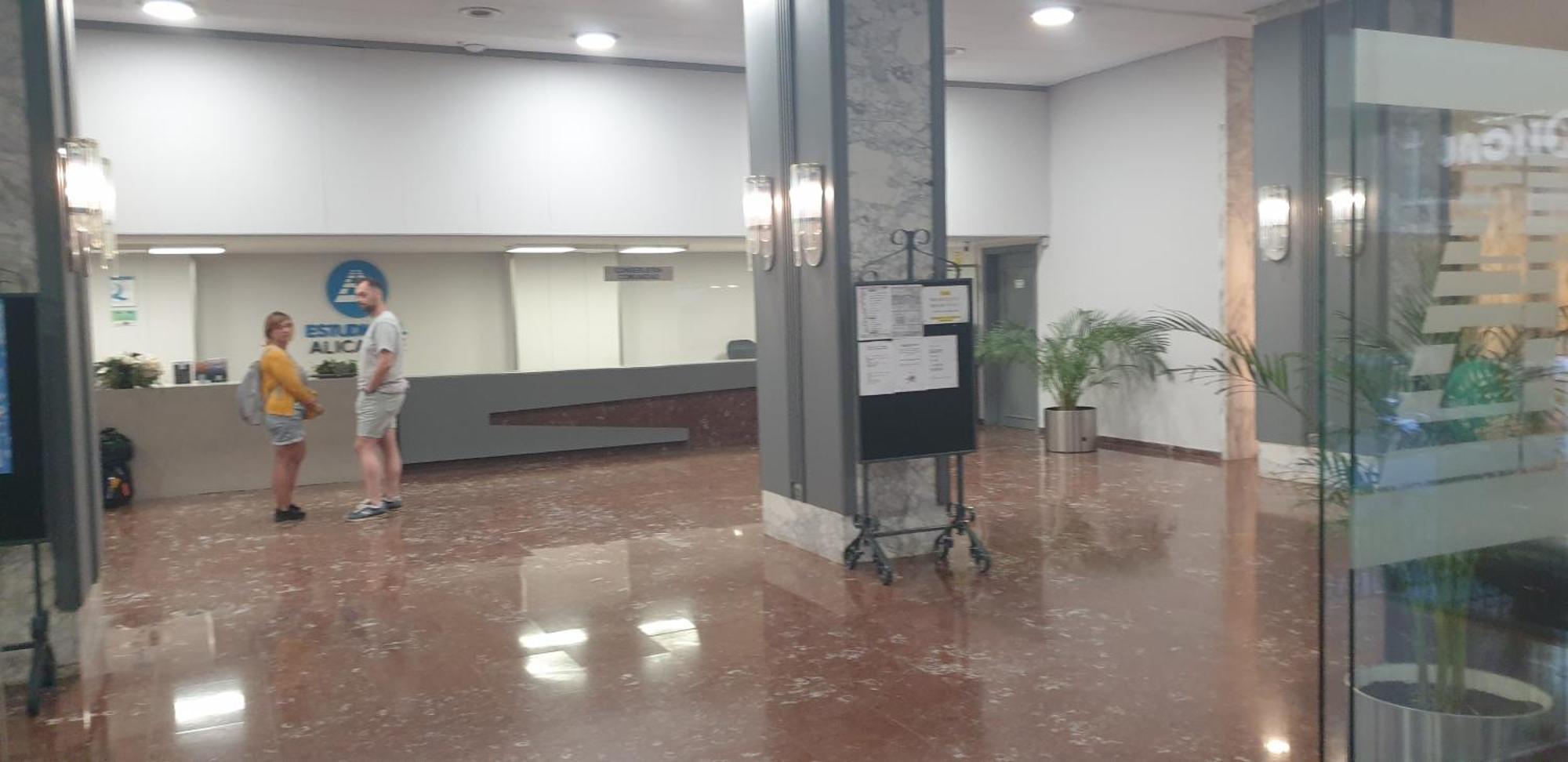 Estudiotel 95 Centro Alicante Dış mekan fotoğraf